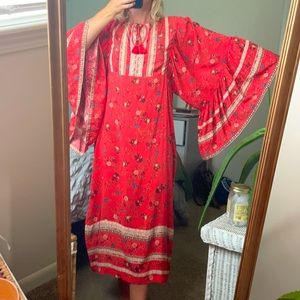 Perfect Flowy dress!